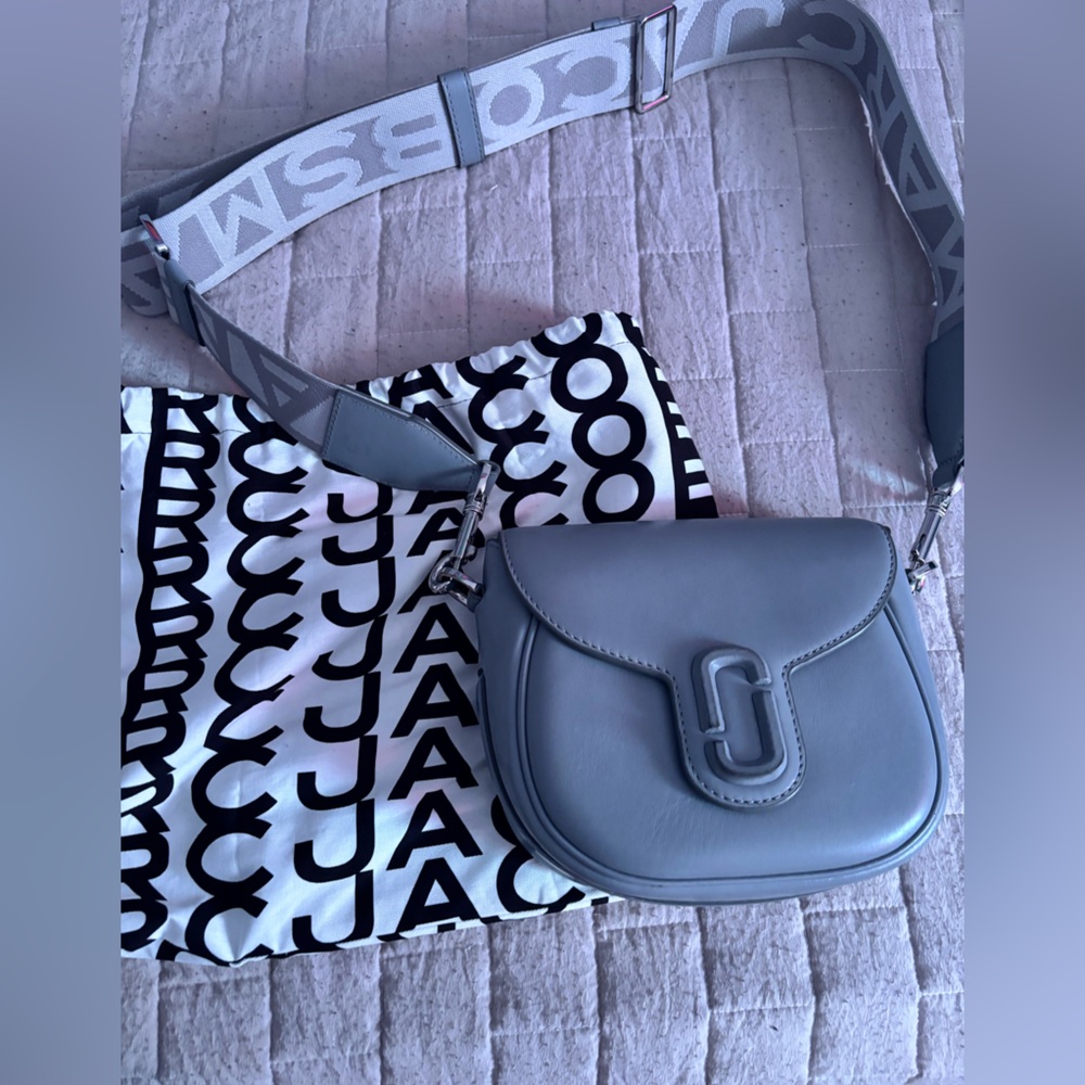 Authentic Marc Jacobs Saddle Bag
